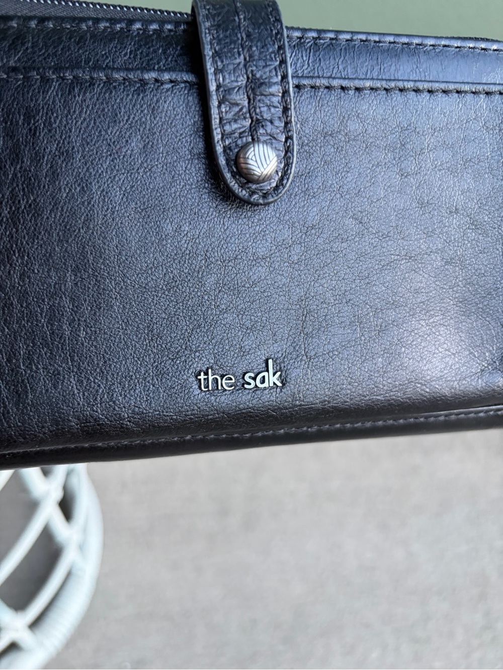 The Sak Black Leather Wristlet Crossbody Wallet Phone Pocket - Picture 3 of 13